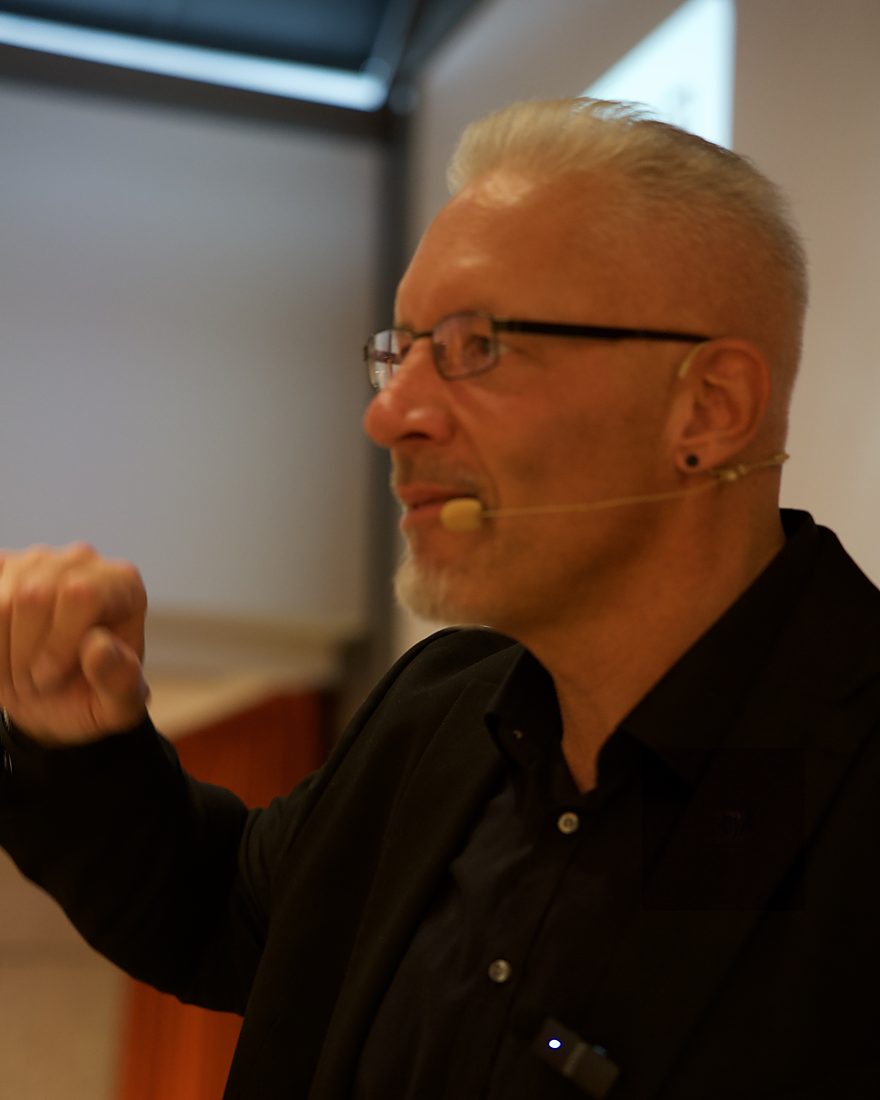 Reiner Küstner im Seminar, im Profil